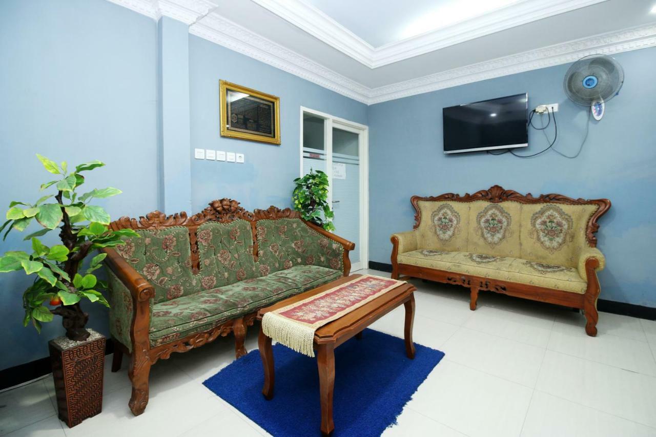 Airy Eco Syariah Bandara Juanda Letjen Wahono 25 Sidoarjo Exterior photo